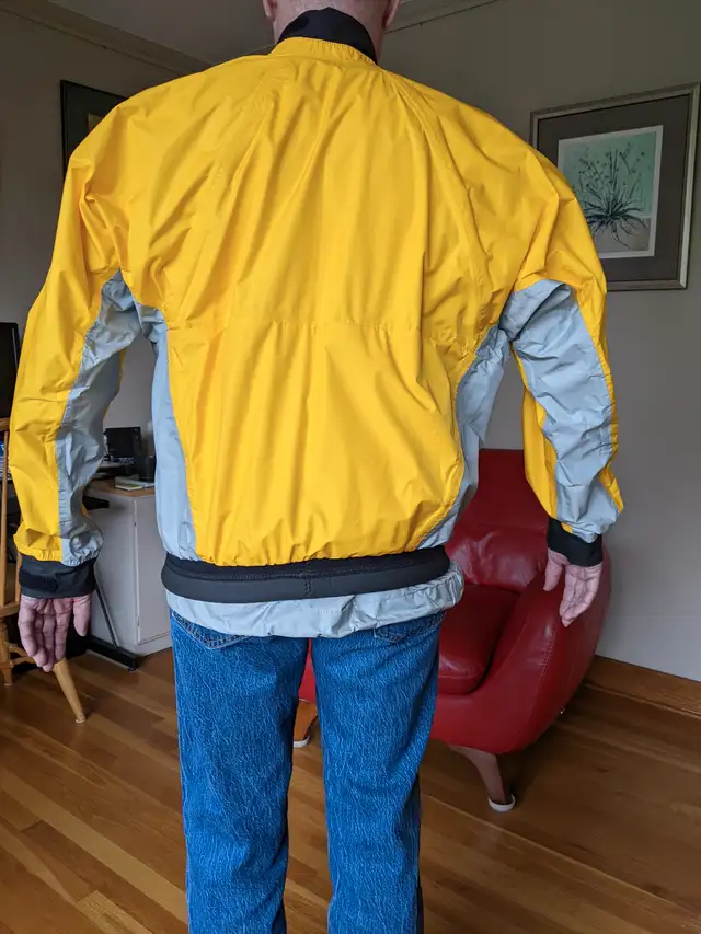 Dry Top - Paddling Jacket in Water Sports in City of Halifax - Image 3