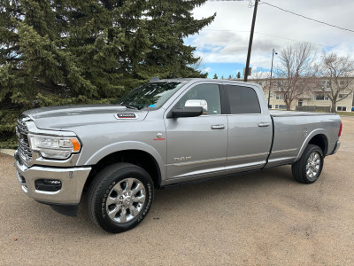 2022 Ram 3500 Limited Low Kms