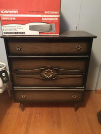 Dresser (vintage)