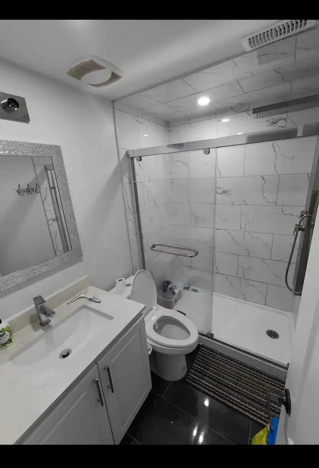 Room for rent in Room Rentals & Roommates in Mississauga / Peel Region - Image 2