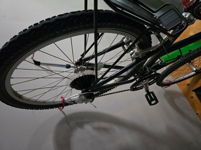 WOMENS MOUNTAIN BIKE BICYCLE SPECIALIZED EXPEDITION 24 SPEED WOW in Mountain in Kitchener / Waterloo - Image 5