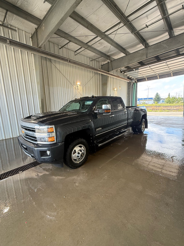 2018 Chev High Country 3500 DRW in Cars & Trucks in Red Deer