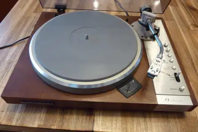 MARANTZ 6350Q turntable, View more