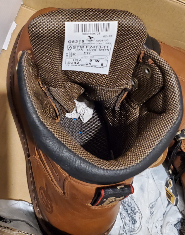 Steel Toe Boot in Men's Shoes in Calgary - Image 4