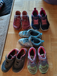 Free girls sneakers size 11-13