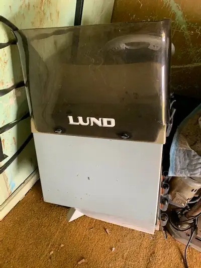 See all pictures, $700 firm.