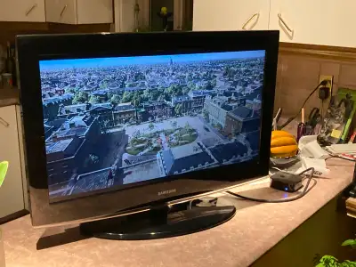 TV SAMSUNG 32 POUCES - PEU SERVIE - CONDITION A1, View more