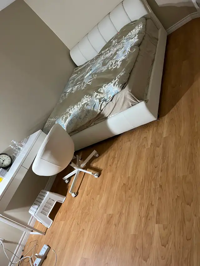 Lease room in Room Rentals & Roommates in Mississauga / Peel Region - Image 6