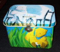 Vintage (1998), Moonbeam Bear Tin Coin Bank