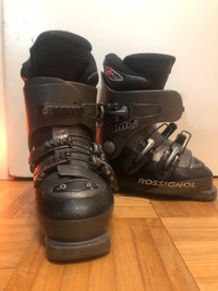 Kids Rossignol ski boots 