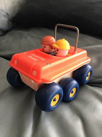 Vintage 1970s FISHER PRICE Bouncing Buggy pull retro toy. (73)