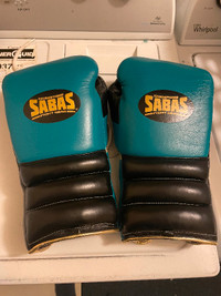 Sabas, 16 oz boxing gloves