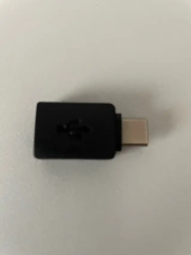 USB-C Adapter498132648513382400