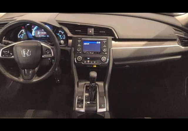 2019 Honda Civic in Cars & Trucks in City of Halifax - Image 4