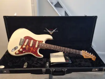 Fender American Orginal 60s Stratocaster, View more
