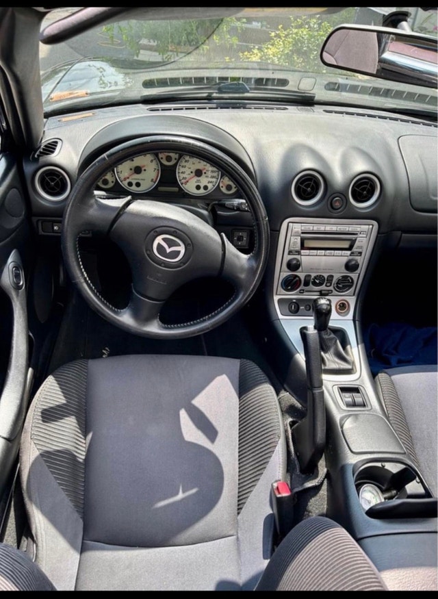 Mazda miata 2004 — photo 4