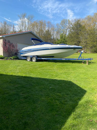 2000 Crownline 266 BR