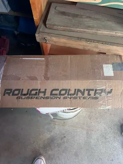 These Rough Country Premium N3 Series shocks are brand new and have never been installed. Designed f...