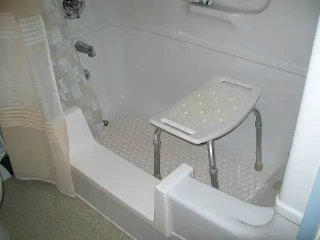 $200 OFF TUB CUT OUT WALK IN BATHTUB in Health and Beauty Services in City of Toronto - Image 7