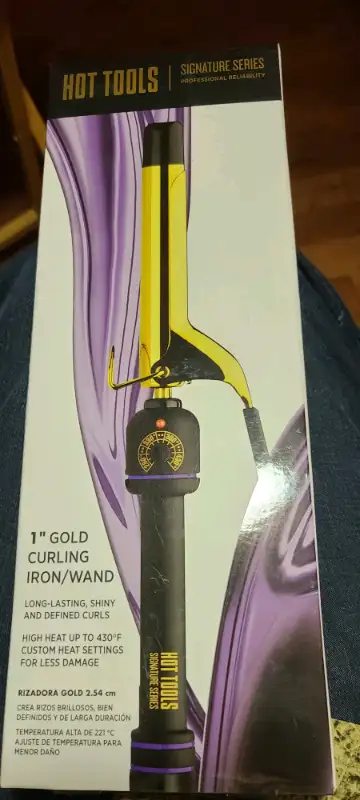 Hot Tools Signature Series 1" Gold Curling Iron

, View more