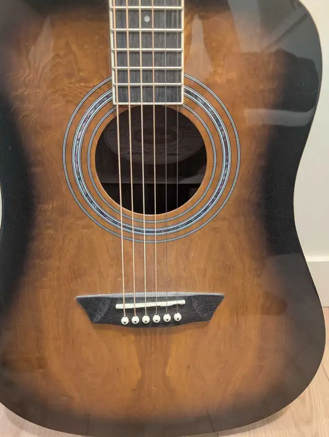 Washburn Acoustic Guitar in Guitars in Sherbrooke - Image 3