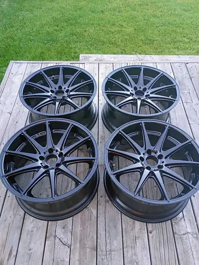 BAVARIA GLOSS BLACK WHEELS Size 20 x 10 5 x 114.3 Hub size 78.1 Offset +20 Had on 2011Mustang will a...