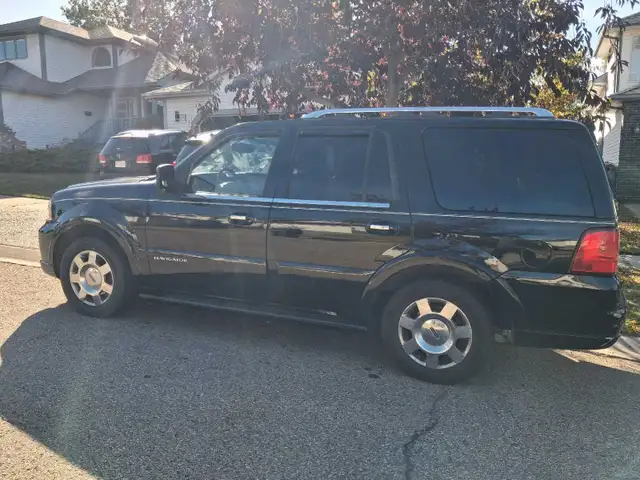 Lincoln Navigator580576989016248321
