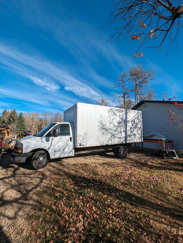 2015 GMC Savana 4500 chassis van in Cars & Trucks in Strathcona County