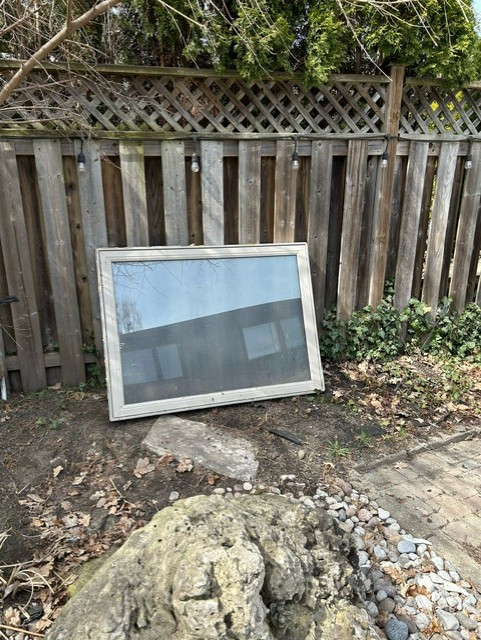 Post Renovation -- Used Windows For Sale -- Excellent Condition in Windows, Doors & Trim in Oakville / Halton Region - Image 3