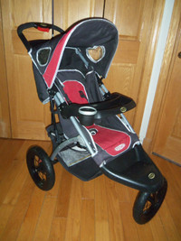 Poussette 3 roues instep jogging | Poussettes, porte-bébés et sièges d'auto  | Granby | Kijiji