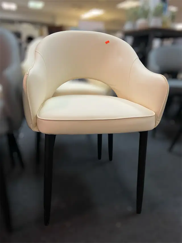 Heavy duty commercial grade dining armchairs-330 capacity  in Chairs & Recliners in Markham / York Region - Image 3
