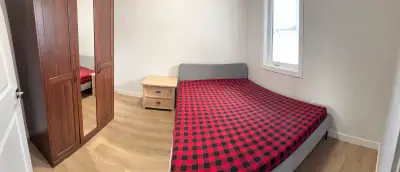 private room for rent on main floor