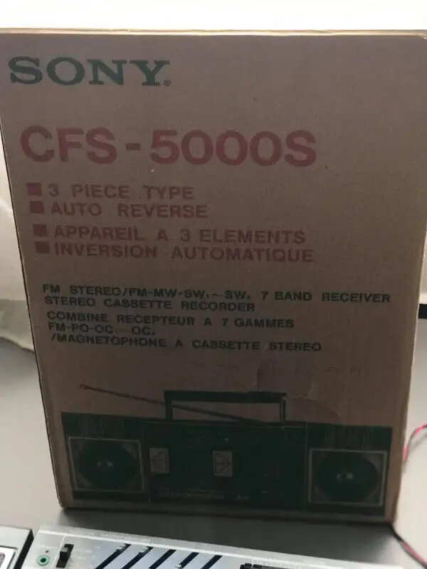 Sony CFS-5000S AM/FM-MW-SW 7 Band Receiver/Recorder  Vintage in Stereo Systems & Home Theatre in City of Toronto - Image 6