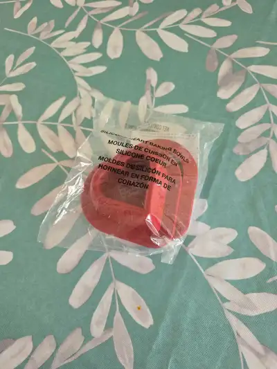 Silicone heart baking bowls, View more