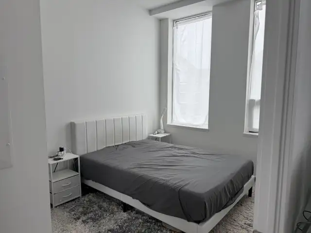 2 Bed 2 Bath South Oakville Condo - $2,750 in Long Term Rentals in Oakville / Halton Region - Image 4