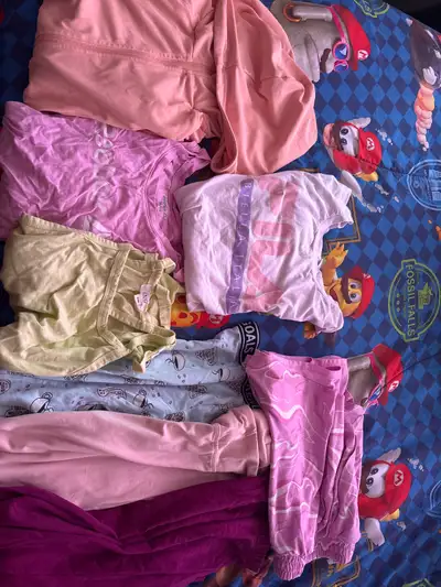 Vêtements et sacoche pour  filles, View more