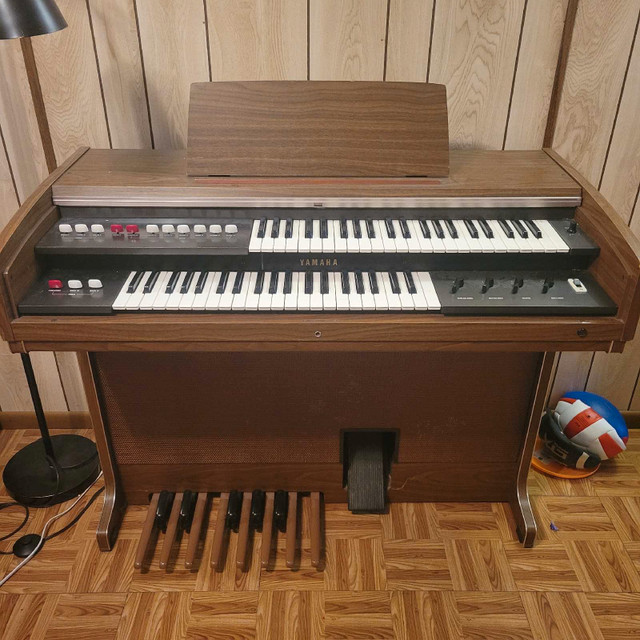 Organ yamaha in Pianos & Keyboards in Peterborough