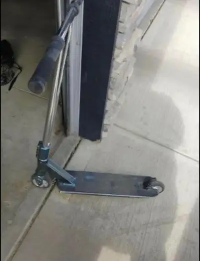 Switchblade North scooter in good condition