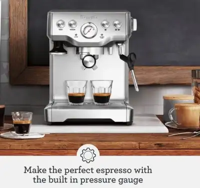 État neuve, environ 20 tasses ont été faites. As new; used approx 20 cups Argent company seulement;...