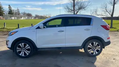 Great little Kia ready to hit the road! No longer required. In great working condition - recently re...