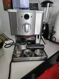 Machine  a café  expreso tres bon état