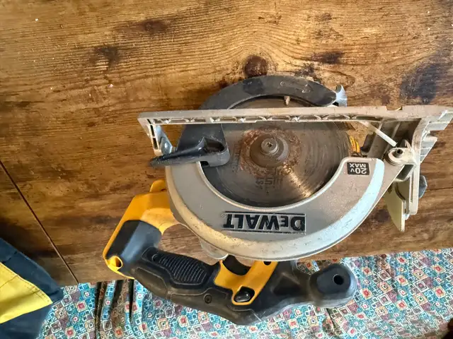 DeWalt Circular Saw in Power Tools in City of Toronto - Image 2