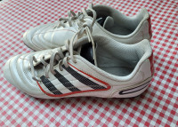 Souliers de Soccer Adidas Soccer Shoes