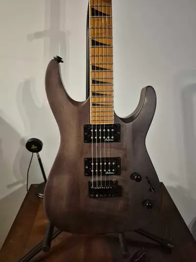 Jackson JS22 Like new, View more