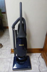 Kenmore Upright Vacuuum Cleaner 12 Amps $50