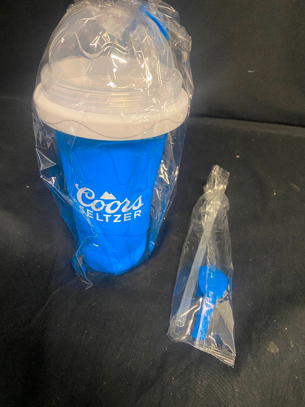 Brand New Coors Slushie Cup in Arts & Collectibles in Moncton - Image 2