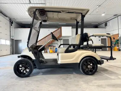2009 Yamaha 48V Golf Cart Electric. New Trojan Batteries in 2024. Upgraded Wheels, dash kit, headlin...
