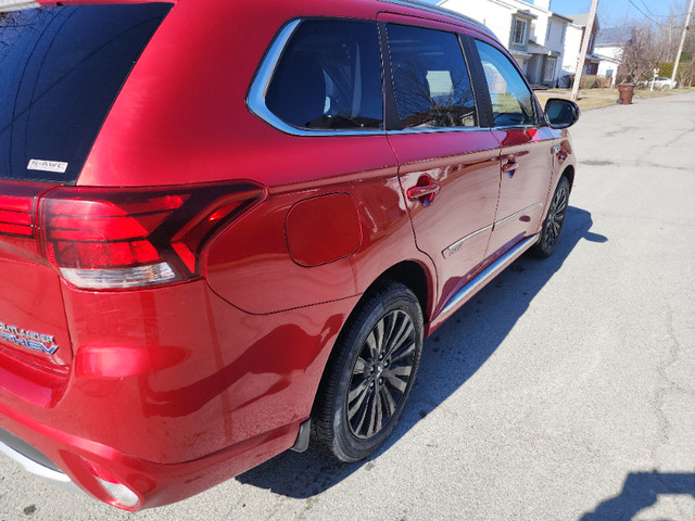 Mitsubishi  outlander GT PHEV  2018 dans Autos et camions  à Sherbrooke - Image 3