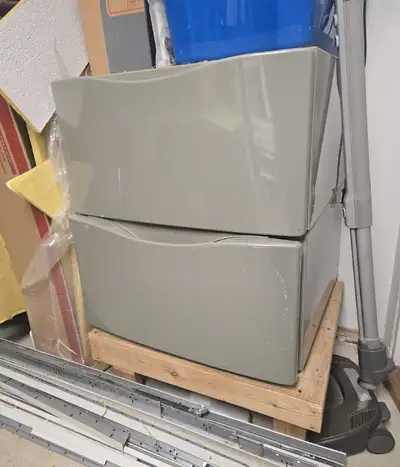 Washer/Dryer Pedestal, View more