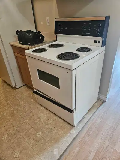 Older style Oven for pickup, View more